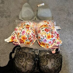 40H bras by Cacique.